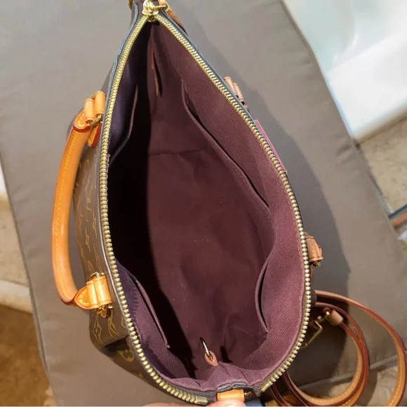 Louis Vuitton Turenne PM Monogram Canvas Hand and Shoulder Bag - Picture 4 of 14